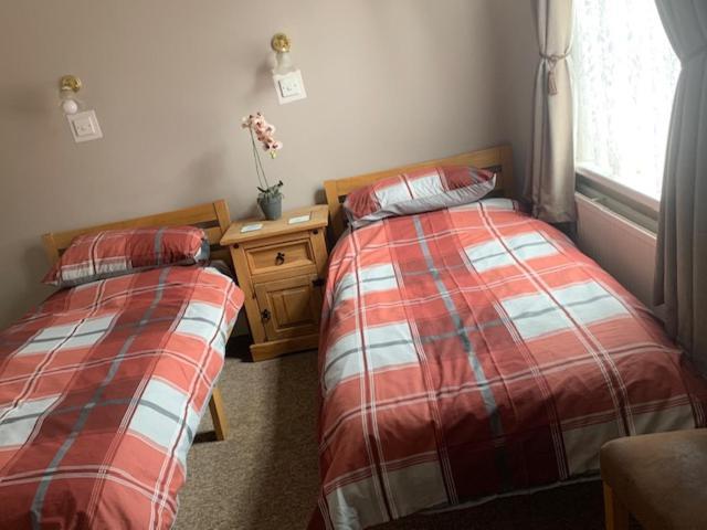 The Crown In Bed and Breakfast Fordingbridge Esterno foto